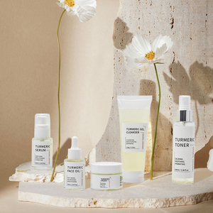 Aceite Facial de Cúrcuma 100% Puro y Natural 30ml, Suero Facial con Vitamina C y Ácido Hialurónico para Blanquear, Antienvejecimiento y Piel Radiante para Mujeres - Product Image 4