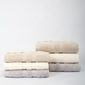 Juego de Toallas Faciales y de Baño Mindalini Zero Twist de Algodón, 2 Piezas, Tacto Suave, Sensación Lisa, Duraderas, Comodidad Diaria - Product Image 1