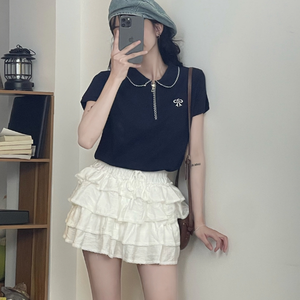 T-shirt pour femme fabriqué au Vietnam, 65% coton/35% polyester, écologique, respirant, coupe ajustée compressée, col en V, boutonné, style coréen - Product Image 6