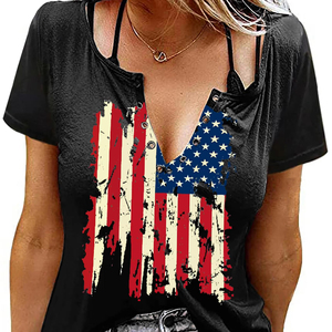 T-<span class=keywords><strong>shirt</strong></span> imprimé à <span class=keywords><strong>col</strong></span> en <span class=keywords><strong>V</strong></span> et manches courtes pour <span class=keywords><strong>femme</strong></span>, coupe ample, thème patriotique 4 juillet, drapeau américain, personnalisé OEM, 250e anniversaire, 1776 2026 - Product Image 1