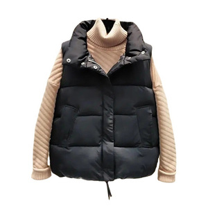 Women's Short Puffer Vest Off White Solid Color Polyester Wadding Loose Fit Outerwear With Zipper Pockets Autumn Winter Wear - Product Image 5