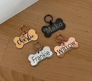 Placa de Identificación Personalizada para Perro, Grabado Cursivo con Nombre, en Plata, Oro, Oro Rosa y Negro - Product Image 1