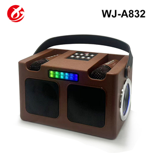 Mini Altavoz Karaoke Inalámbrico Bluetooth Portátil con 2 Micrófonos, Luces LED RGB, Cambiador de Voz, Bluetooth 5.3, Compatible con Tarjetas AUX y TF - Product Image 1