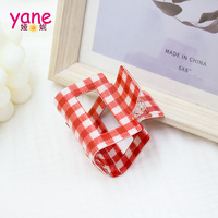 Pinces à cheveux à carreaux gingham tendance, pinces à cheveux carrées en acrylique mignonnes pour femmes et filles, pinces à cheveux antidérapantes à maintien solide