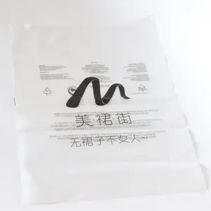 Regalo diseño frente claro trasera de plástico ziplock de embalaje de pvc bolsa con cremallera con logotipo negro