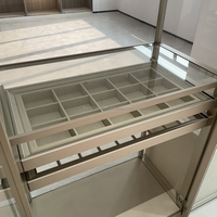 Système d'armoire modulaire de luxe moderne minimaliste de style italien en métal et aluminium haut de gamme pour chambre à coucher