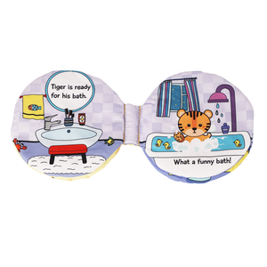 Livre en tissu doux illustré et vibrant pour bébé, pour jouer et reconnaître les animaux - Product Image 4