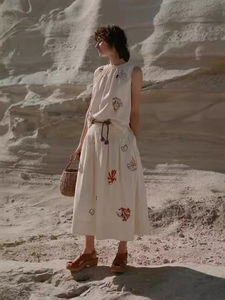 Custom Made Childlike Fun Bordado Lino Sólido Sin mangas Camiseta sin mangas Frente Transpirable Mujeres ODM OEM Moda Alta calidad - Product Image 3