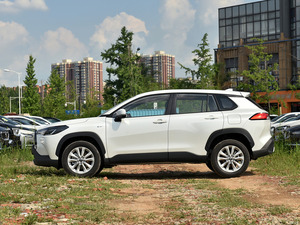 2024 Toyota Cross Frontlander 2025 Edición deportiva de lujo líder Oriente Medio SUV 4WD LED Gasolina Híbrido HEV Asiento de cuero Coches - Product Image 4