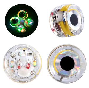Piège à poissons LED étanche de petite taille, se fixe à l'appât ou à la cage à appât, adapté à la capture de calmars, d'octopodes et de poissons épée - Product Image 5