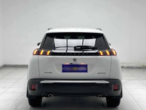 2014-2022 Dongfeng <span class=keywords><strong>Peugeot</strong></span> <span class=keywords><strong>2008</strong></span> SUV 5 places voiture à <span class=keywords><strong>essence</strong></span> à transmission <span class=keywords><strong>automatique</strong></span> d'<span class=keywords><strong>occasion</strong></span> avec toit ouvrant panoramique - Product Image 3