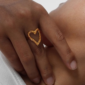 Anillo <span class=keywords><strong>de</strong></span> Acero Inoxidable Serie Amor, Anillo Ajustable Impermeable con Apertura, Color Inalterable para Mujer - Product Image 4
