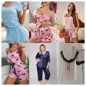 Nuevos Productos: Conjunto de Pijama de Satén para Mujer con Estampado de Corazones, Sin Mangas, Cuello en V, Dos Piezas, Estilo Shorts de Verano, Ajuste Suave y Sexy - Product Image 2