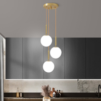 Lustre suspendu moderne en verre LED, finition laiton noir, avec boules de verre laiteuses, pour chambre, salle à manger, escalier, plafond