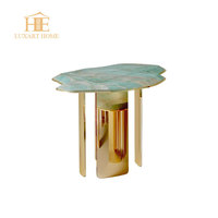 Table basse en marbre de style italien en noyer naturel et acier inoxydable, vert foncé, artisanat exquis