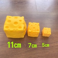 Juguete Antiestrés de Queso Cuadrado Realista, de Goma, Perfecto para Liberar la Tensión en el Aula; Gadget de Descompresión de Rebote Lento
