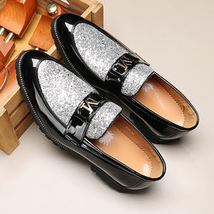 2559 Realm Plus 45 Nouvelles Chaussures Pointues pour Hommes Tendance Paillettes Mocassins Britanniques à Pompons - Product Image 1