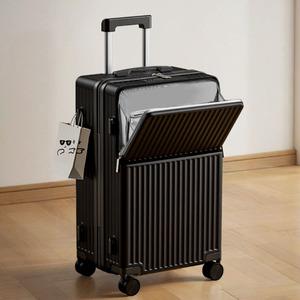 Sac de voyage technologique avec emplacement intégré pour batterie externe et fermeture éclair antivol - Product Image 3