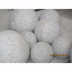 Esfera grande de bolas de piedra de granito bushmered para jardín decorativo al aire libre