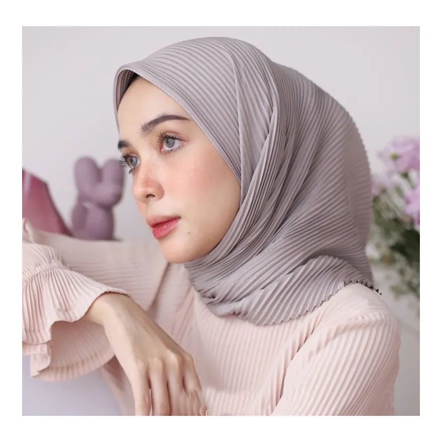 Beautiful soft plain color 85*180cm folded crumpled wrinkle woman headscarf Pleated Chiffon instant hijab scarf shawl