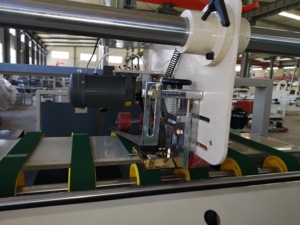 Corrugated Carton Box Semi Automatic <b>Folder</b> Gluer /Folding Gluing Machine Corrugated Box Making Machine - Product Image 3