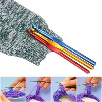 8Pcs 2-5.5mm Différentes Tailles Colorées Aluminium Crochet Crochets Aiguilles Set Outils