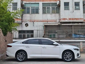 รถยนต์มือสอง Geely Preface 2.0TD Luxury 5 ที่นั่ง ปี 2023 ขับเคลื่อนล้อหน้า รถเก๋งราคาถูก ขายส่งรถยนต์มือสอง - Product Image 3