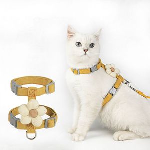 Conjunto de arnés y correa para gatos, suave como la seda, ajustable, en forma de H, chaleco de algodón para gatitos y cachorros, para paseos al aire libre, tierno - Product Image 2