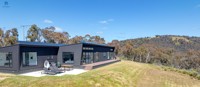 Maisons modulaires Design familial luxueux avec 4 chambres à coucher, 2 salles de bain, espaces de vie ouverts spacieux et terrasses expansives