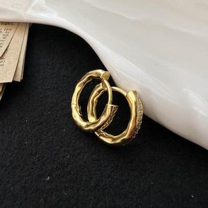 Pendientes Geométricos Vintage de Plata S925 para Otoño/Invierno - Product Image 4