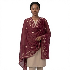 Écharpe Châle Femme en Coton Léger et Respirant Brodé de Fil Doré et Strass Floraux Personnalisés – Vente en Gros pour Usage Quotidien - Product Image 1