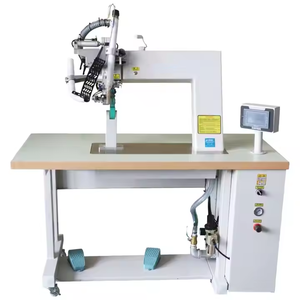 Máquina <span class=keywords><strong>de</strong></span> coser <span class=keywords><strong>de</strong></span> sellado <span class=keywords><strong>de</strong></span> costura <span class=keywords><strong>de</strong></span> aire caliente industrial para coser a prueba <span class=keywords><strong>de</strong></span> agua <span class=keywords><strong>de</strong></span> impermeable - Product Image 1