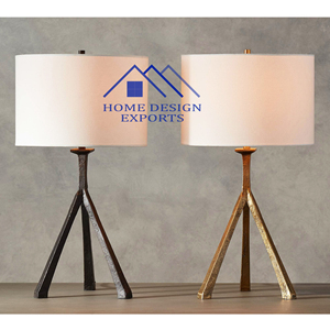 Ensemble de 2 lampes de table uniques de qualité supérieure en métal doré et noir pour la décoration de la maison, des hôtels et des restaurants - Product Image 2