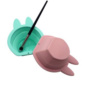 Cute Rabbit Shape Makeup Brush Cleaner Mat, High Quality Eco-Friendly Foldable <b>Silicone</b> Washing Pad <b>Tool</b> for Cosmetic Brushes - Product Image 1