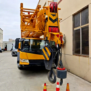 Grúa sobre Camión XCMG QY55KC 8 para Instalación en Plantas de Acero, Maquinaria de Construcción Hidráulica - Product Image 1