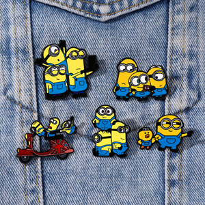 Yini Fabrikant Schattige Gele Cartoon Handgemaakte Hars Email Pinnen-Zinklegering Levendige Duurzame Badges Ideaal Voor Cadeau & Collectie - Product Image 3