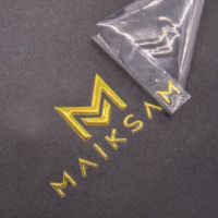 Autocollants en résine adhésive personnalisés avec estampage à chaud en feuille d'or et impression sérigraphique pour l'emballage de marques cosmétiques