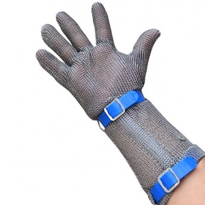 Gants en <span class=keywords><strong>maille</strong></span> métallique Gants en <span class=keywords><strong>maille</strong></span> d'acier inoxydable Gants <span class=keywords><strong>de</strong></span> protection des mains Gants <span class=keywords><strong>de</strong></span> sécurité avec <span class=keywords><strong>manchette</strong></span> <span class=keywords><strong>de</strong></span> 15 cm pour les transformateurs <span class=keywords><strong>de</strong></span> viande - Product Image 3