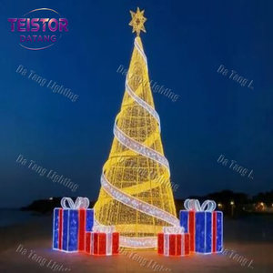 Lumière LED spirale à cadre ouvert motif sapin de Noël pour les paysages modernes des rues, des places publiques, des parcs et des espaces commerciaux festifs - Product Image 2