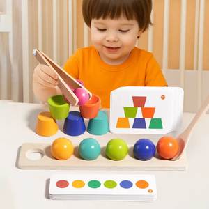 Gioco Montessori in Legno con Palline Colorate e Tazze Impilabili - Set Educativo per Bambini per Abbinamento di Perline e Sviluppo delle Abilità Motorie - Product Image 3