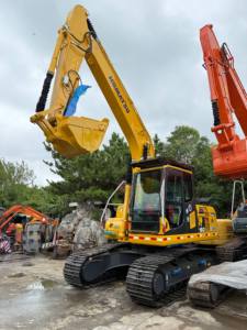 Low Working Hour Used Komatsu PC160 Crawler Excavator, Durable Digger for Dam and Water <b>Conservancy</b> Works - Product Image 1