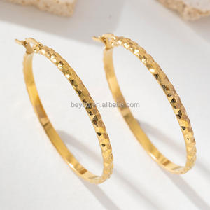 DST вдохновляющие персонализированные текстуры 18k позолоченные из нержавеющей стали геометрические треугольные серьги-кольца женские украшения - Product Image 3