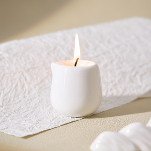 <span class=keywords><strong>Bougie</strong></span> <span class=keywords><strong>de</strong></span> massage à l'huile corporelle chauffante en <span class=keywords><strong>cire</strong></span> <span class=keywords><strong>de</strong></span> <span class=keywords><strong>soja</strong></span> personnalisable <span class=keywords><strong>de</strong></span> luxe, non <span class=keywords><strong>toxique</strong></span>, avec des ingrédients 100% biologiques - Product Image 6