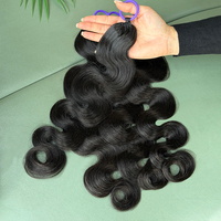 Cheveux humains brésiliens Remy vierges à 100 % en gros pour tresses, ondulations naturelles, cheveux au crochet, noir naturel, faible chute, sans nœuds