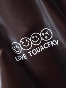 2025 осенний Детский комплект из двух предметов: коричневая куртка из искусственной кожи с принтом + сумка - Product Image 3