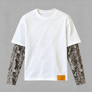 T-shirt Personalizzata da Uomo, Design Mimetico in Cotone Oversize, Effetto Lavaggio Acido, Stile Streetwear con Patchwork, Manica Lunga - Product Image 1