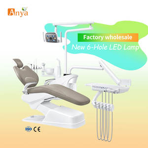 Sedia operatoria dentale elettrica con controllo idraulico del piede del motore e braccio articolato per la chirurgia - Product Image 1