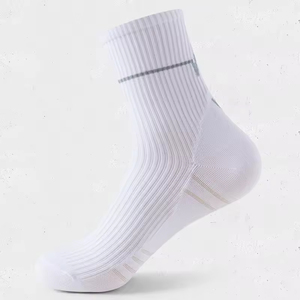 High Quality Wholesale Professional Sports <b>Socks</b> Marathon Running Moisture-Wicking Training Mid-Calf <b>Socks</b> - Product Image 3