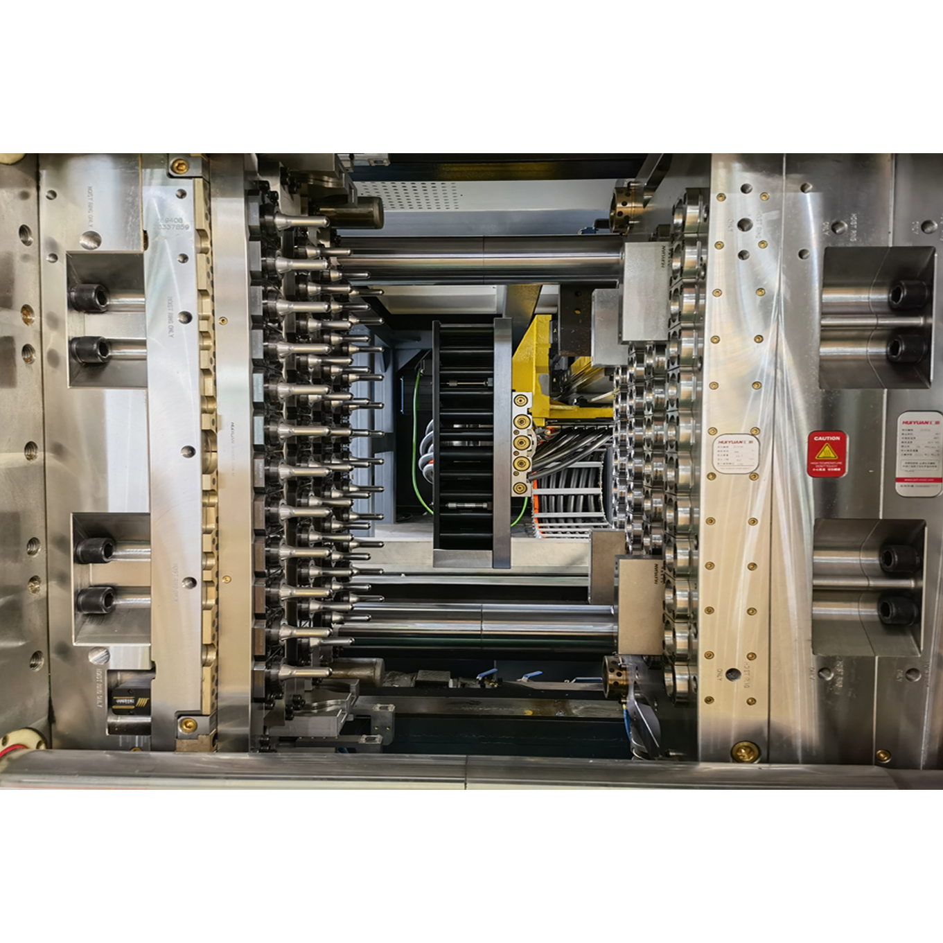 pet preform injection machine