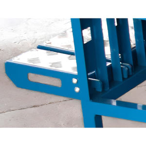 Estantería plana GPPH tamaño S 252x106x62mm para mesas con agujeros de 28mm - Product Image 2